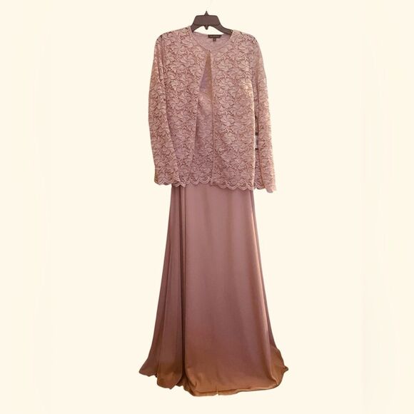 MARINA Lace Top Dress in Blush - Picture 1 of 9
